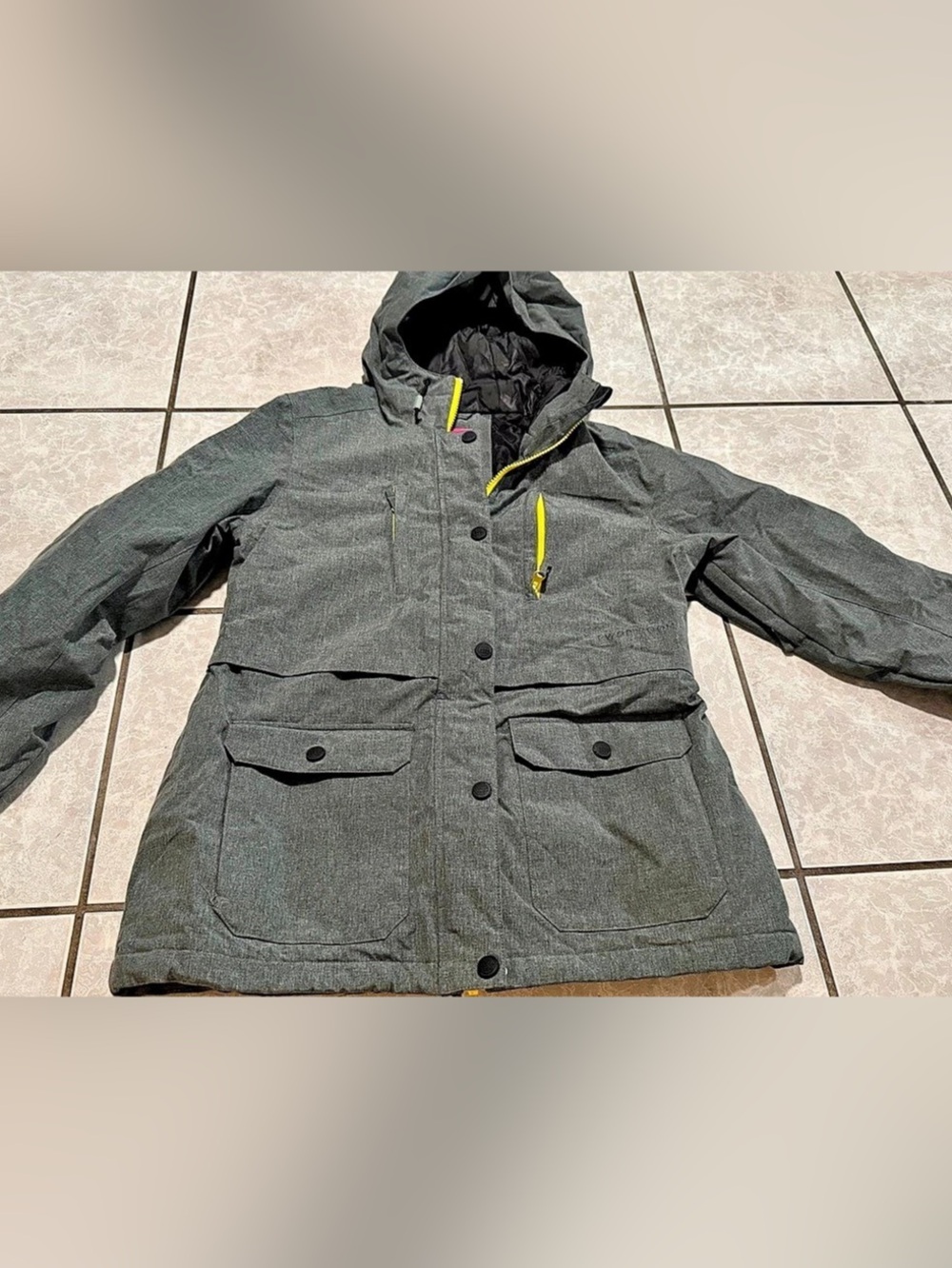 Powder Room Gray Ski Jacket Size Medium
